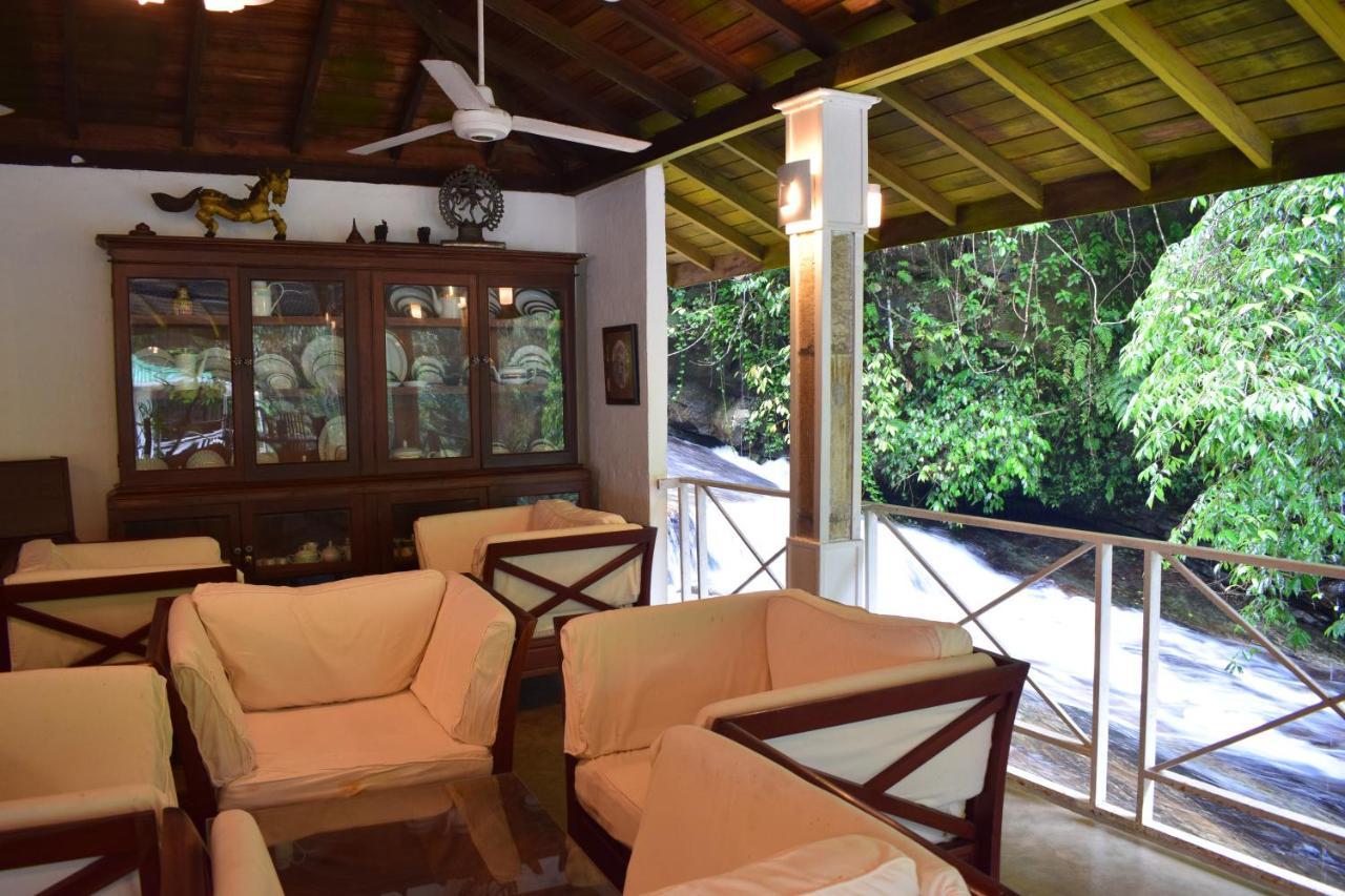 Royal River Resort Kitulgala Ngoại thất bức ảnh